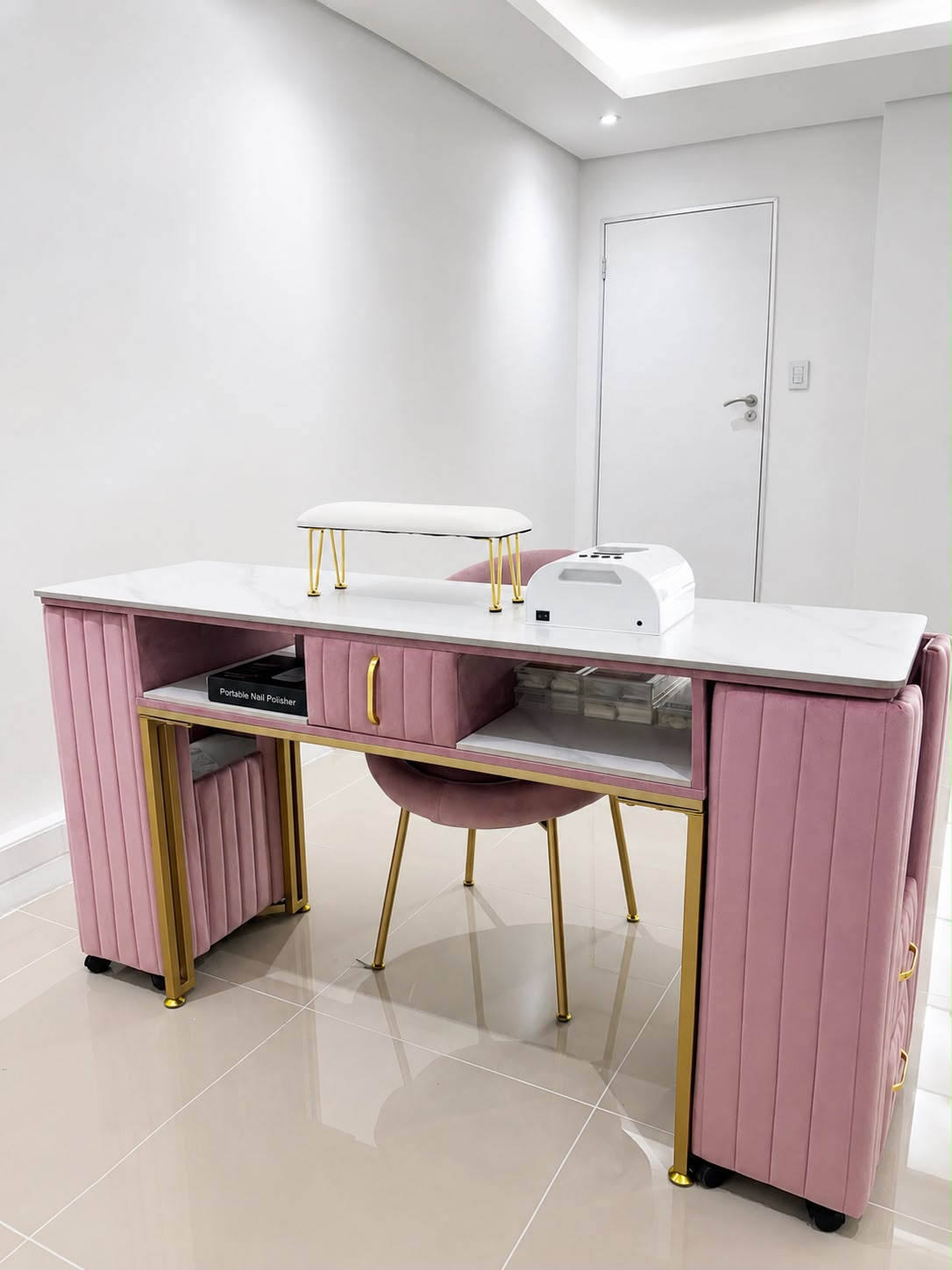 The Silque Luxe nail bar